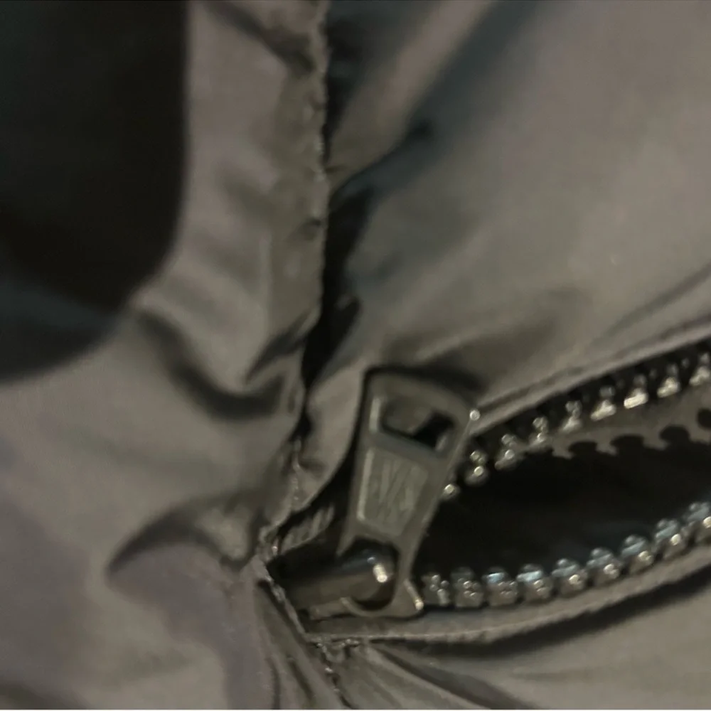 Men’s MONCLER maya GIUBBOTTO faux trimmed quilted jacket size 4/large US - Picture 11 of 13